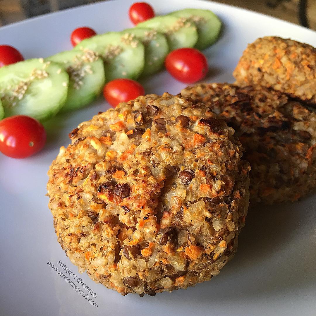 HAMBURGUESAS DE ARROZ Y LENTEJAS