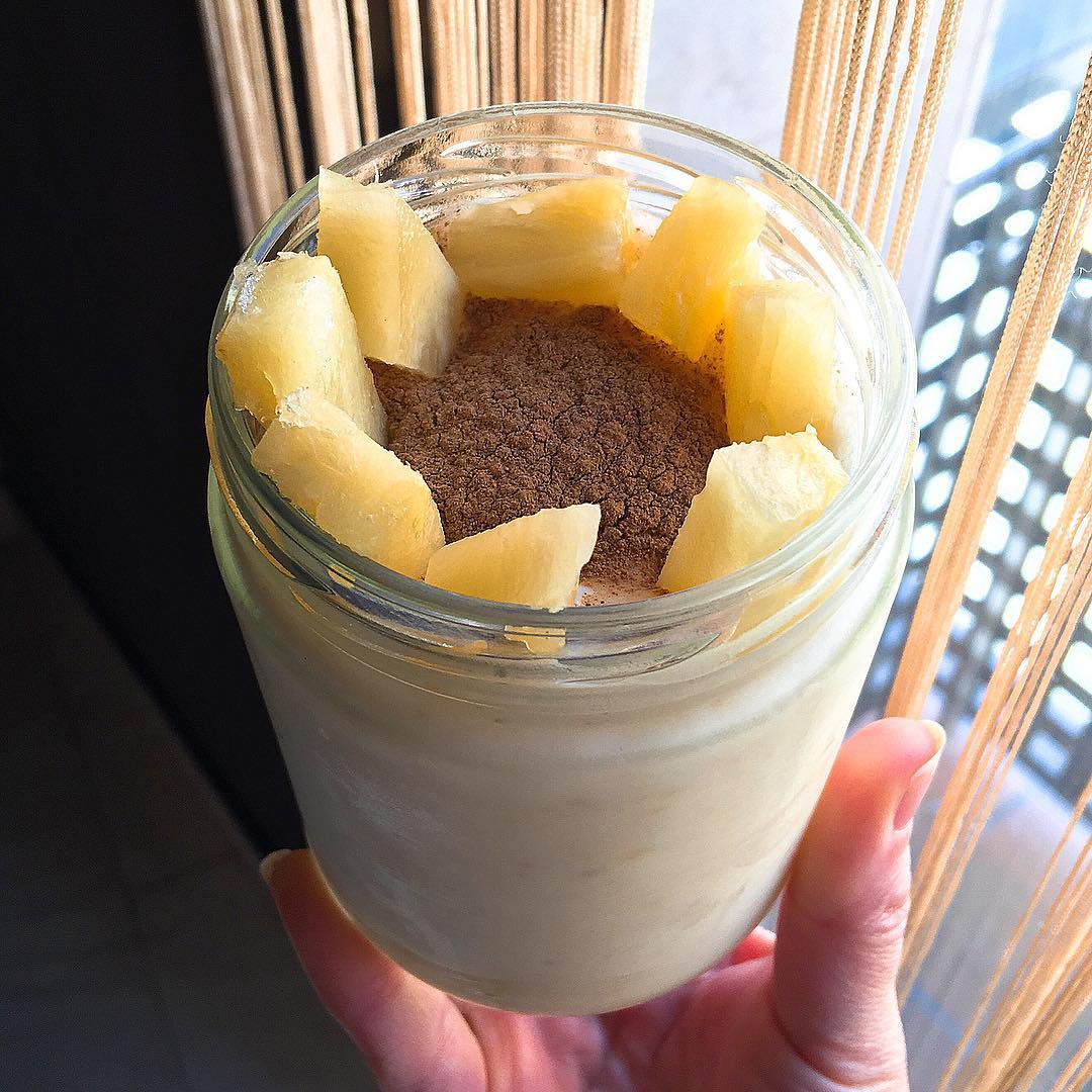 Helado de piña con canela "fit"