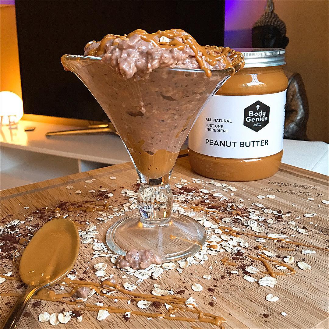 Overnight oats choco-cacahuete "fit" (Gachas de avena)