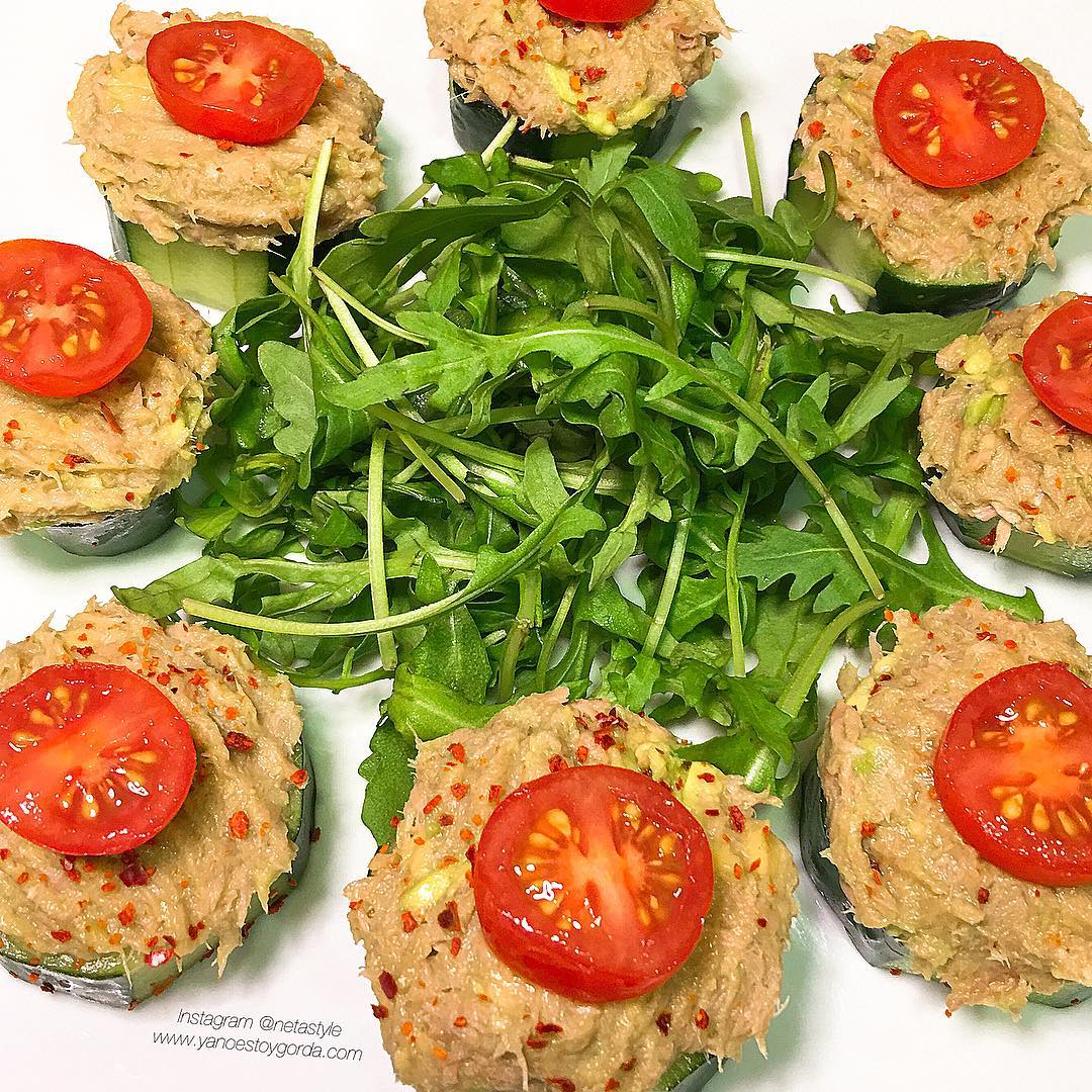 Pepino relleno de paté de atún "fit"
