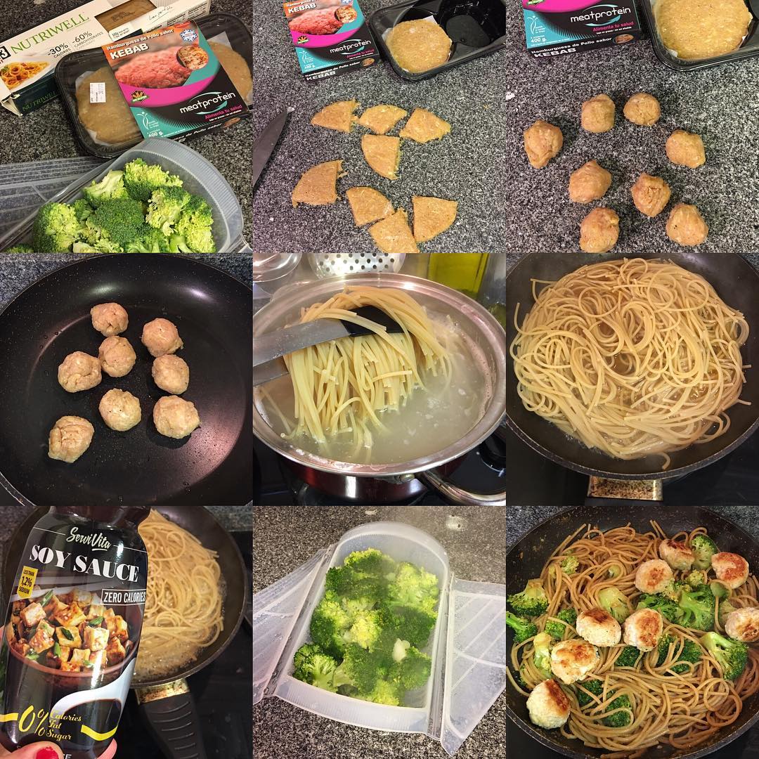 Espaguetis low carb con albóndigas de pollo sabor kebab Espaguetis low carb con albóndigas de pollo