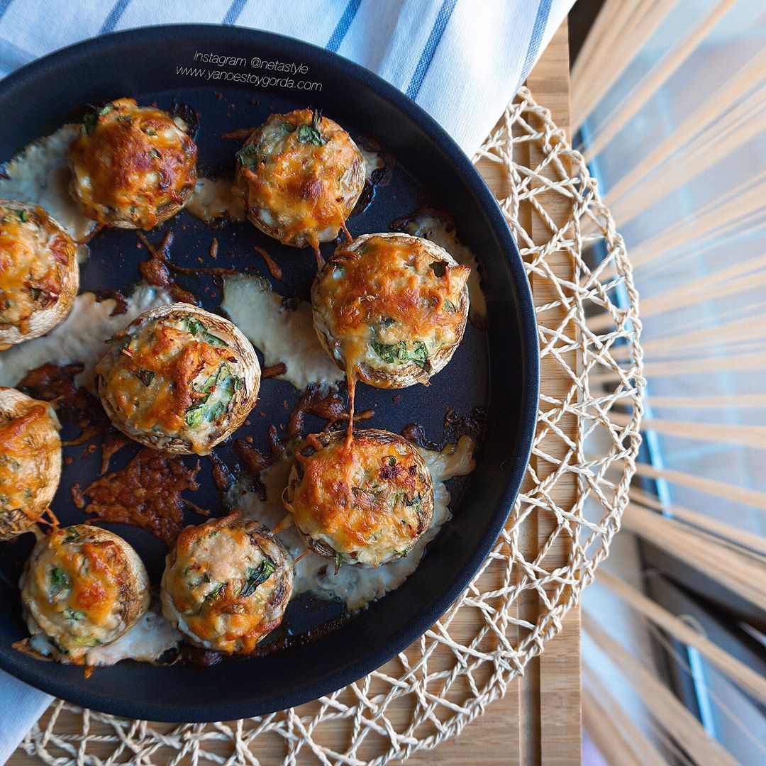 Champiñones rellenos de espinacas y atún RECETA FITNESS: Champiñones rellenos de espinacas y atún