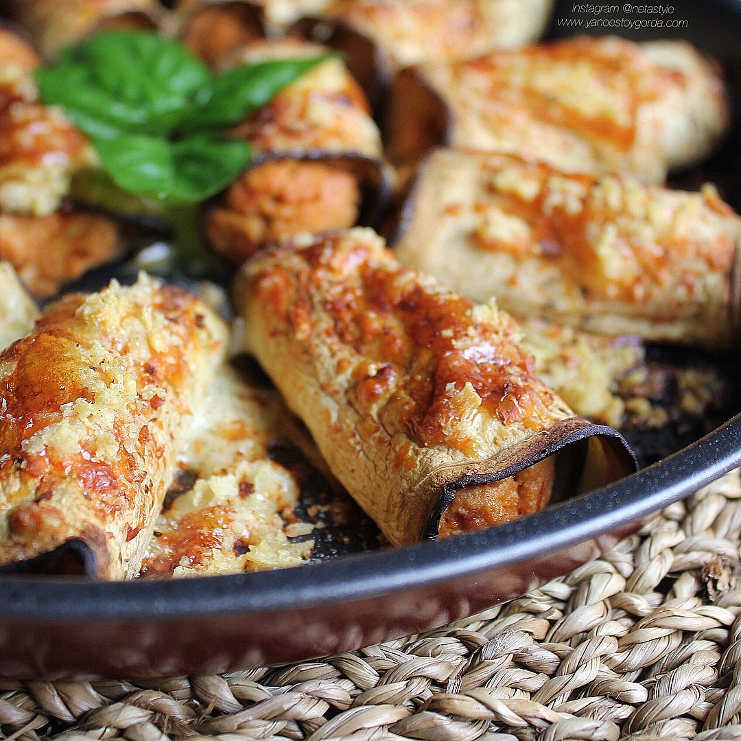 Canelones de berenjena rellenos de paté de atún Canelones de berenjena rellenos de paté de atún