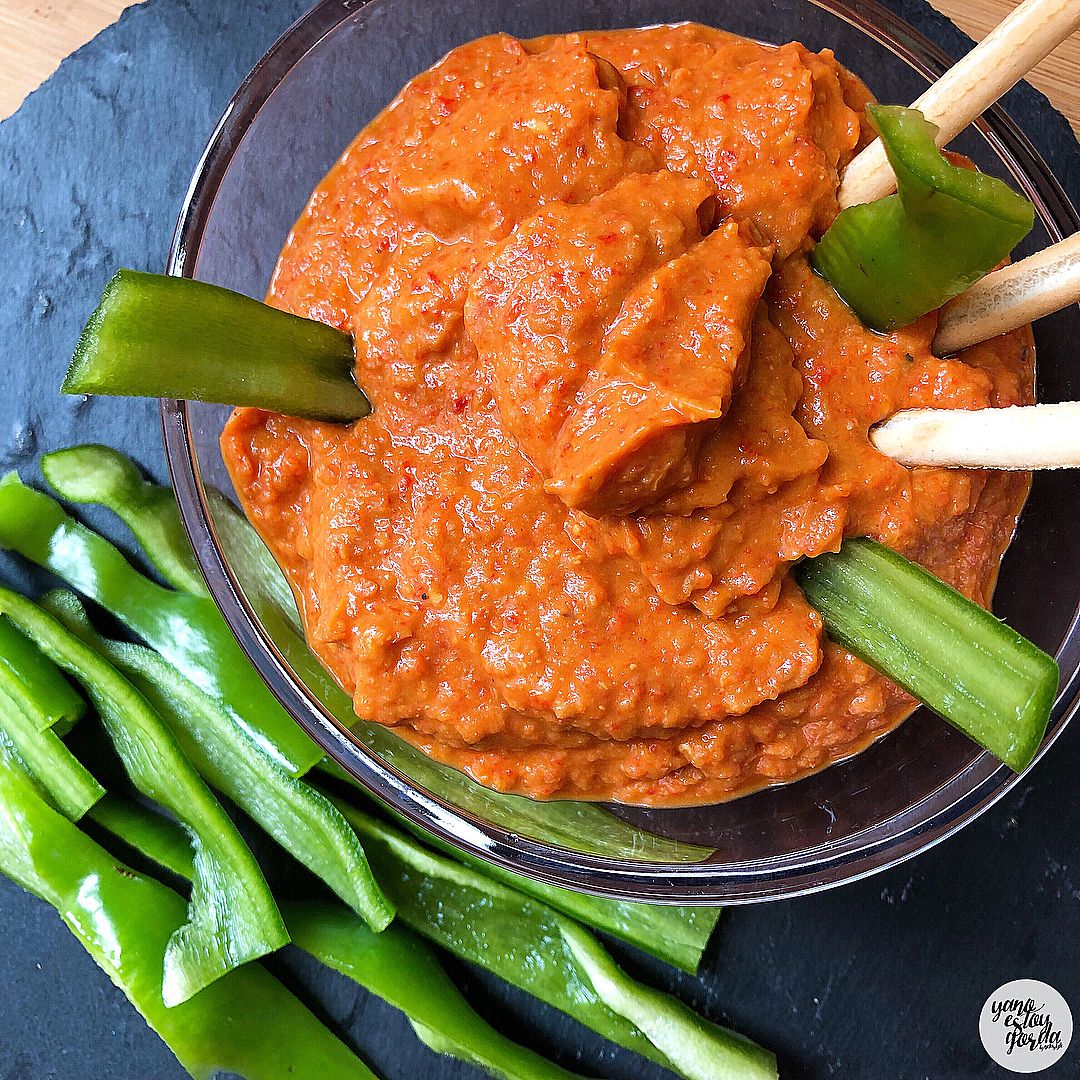 HUMMUS DE LENTEJAS CON PIMIENTOS HUMMUS DE LENTEJAS CON PIMIENTOS
