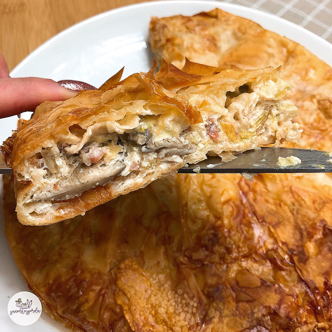 Pie de puerros con jamón y queso de cabra Pie de puerros con jamón y queso de cabra
