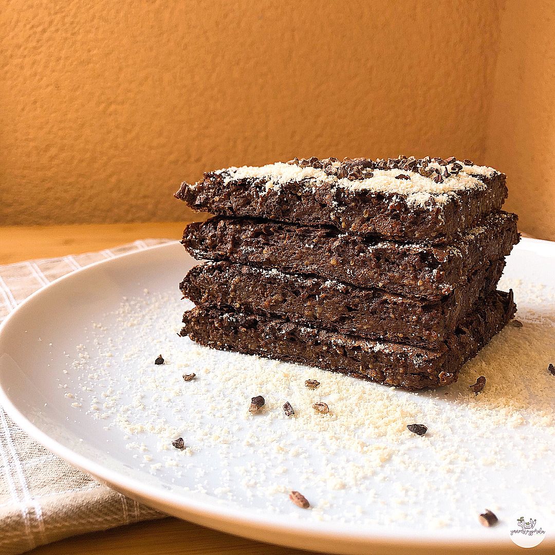 Maxitortita de avena y calabacín con cacao Maxitortita de avena y calabacín con cacao