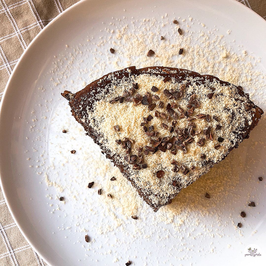 Maxitortita de avena y calabacín con cacao Maxitortita de avena y calabacín con cacao