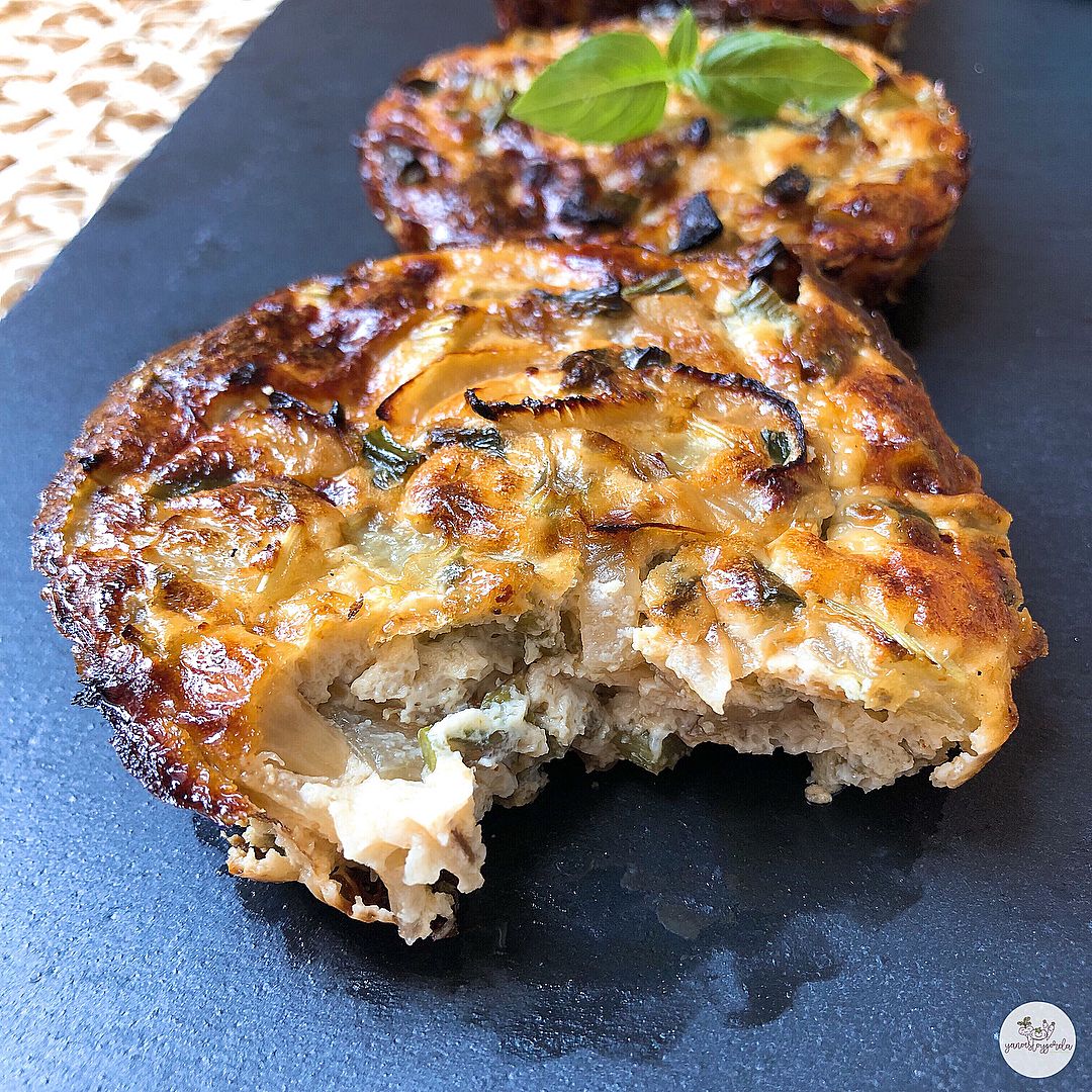 Tartaletas de apio y espárragos con queso Tartaletas de apio y espárragos con queso