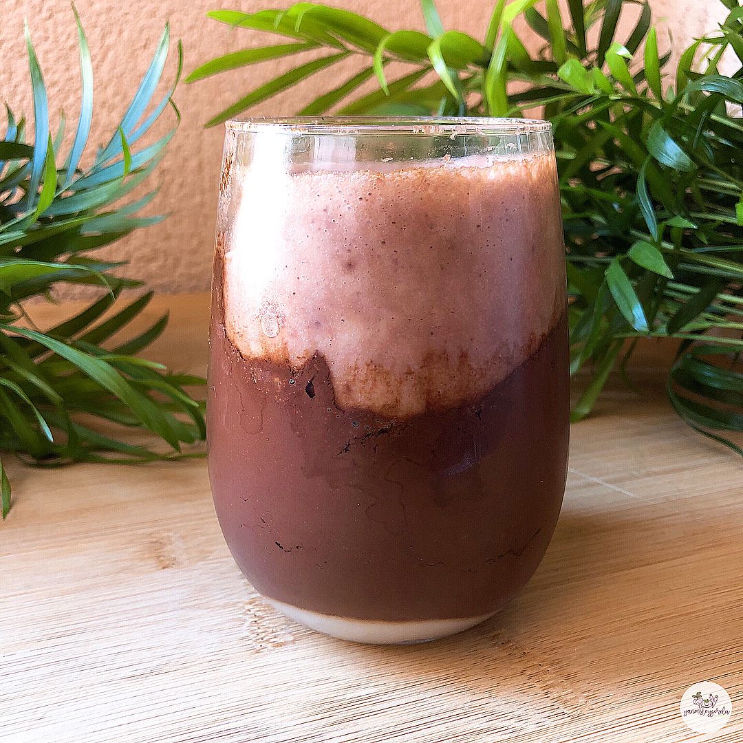 MOUSSE DE PLÁTANO Y CHOCOLATE MOUSSE DE PLÁTANO Y CHOCOLATE