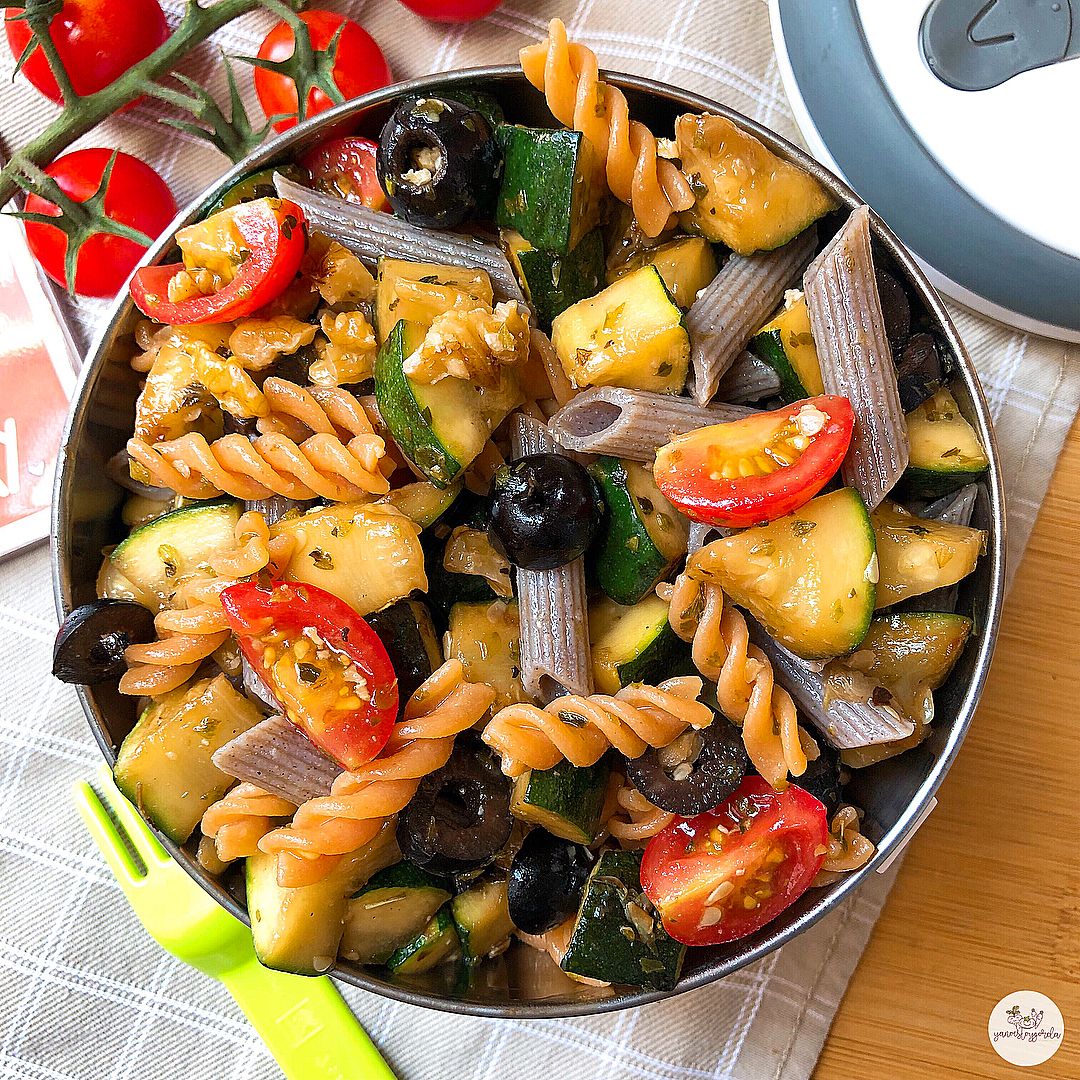 Ensalada de pasta de legumbre y trigo sarraceno Ensalada de pasta de legumbre y trigo sarraceno