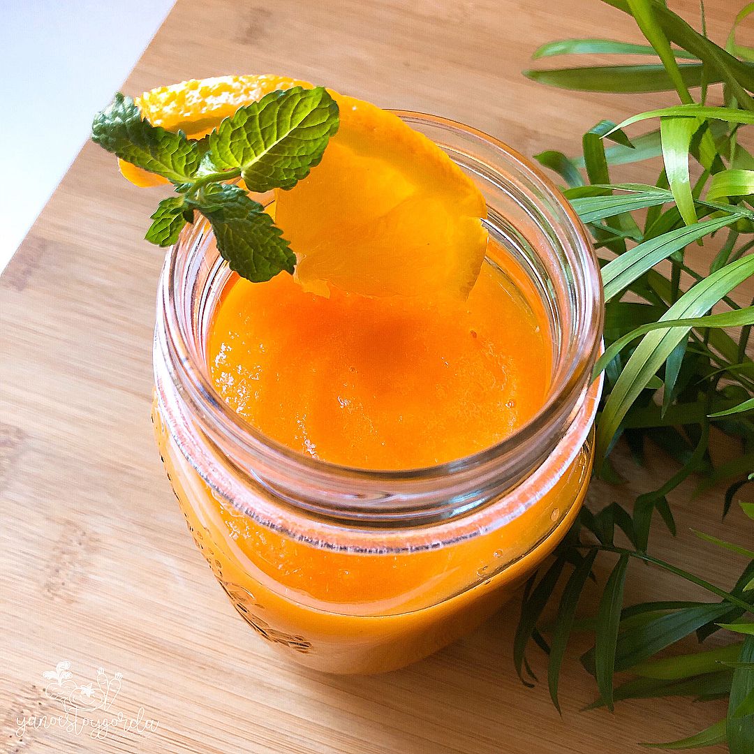 SMOOTHIE DE MANGO Y ZANAHORIA Smoothie de mango y zanahoria