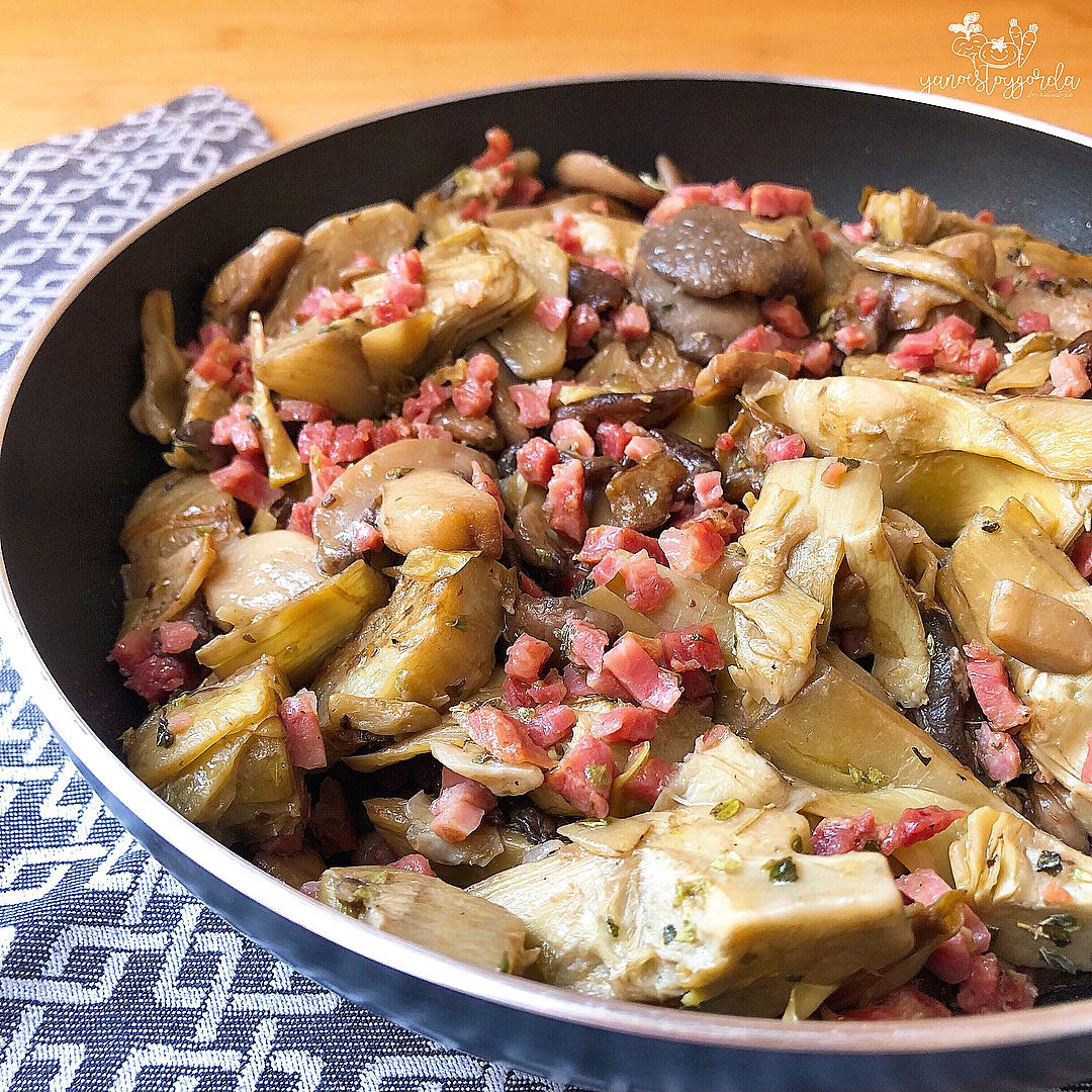 ALCACHOFAS CON SETAS Y JAMÓN ALCACHOFAS CON SETAS Y JAMÓN