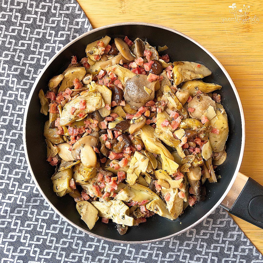 ALCACHOFAS CON SETAS Y JAMÓN ALCACHOFAS CON SETAS Y JAMÓN