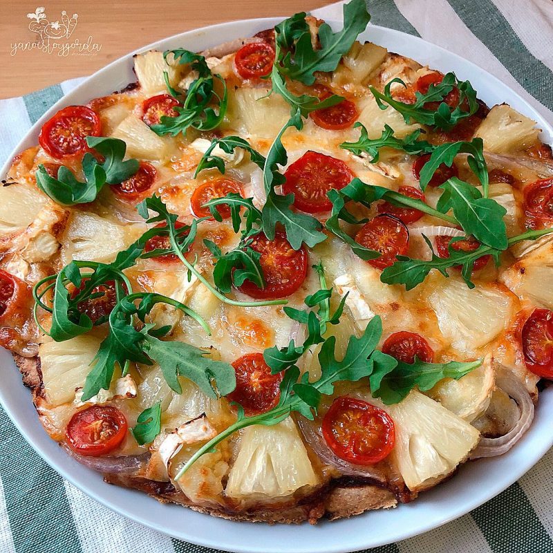 Pizza de espelta integral y piña