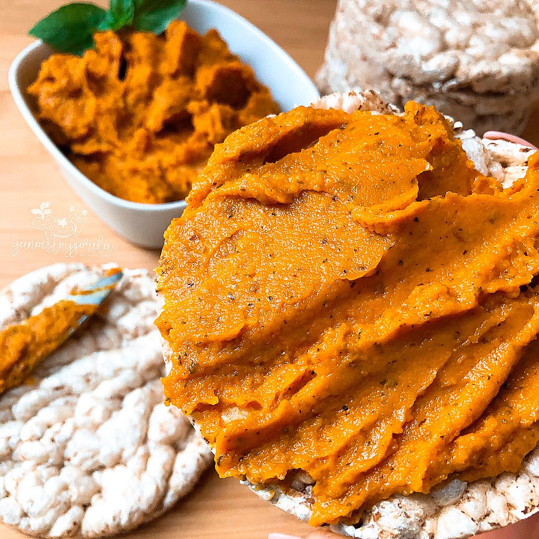 Paté de zanahorias y tomatitos asados