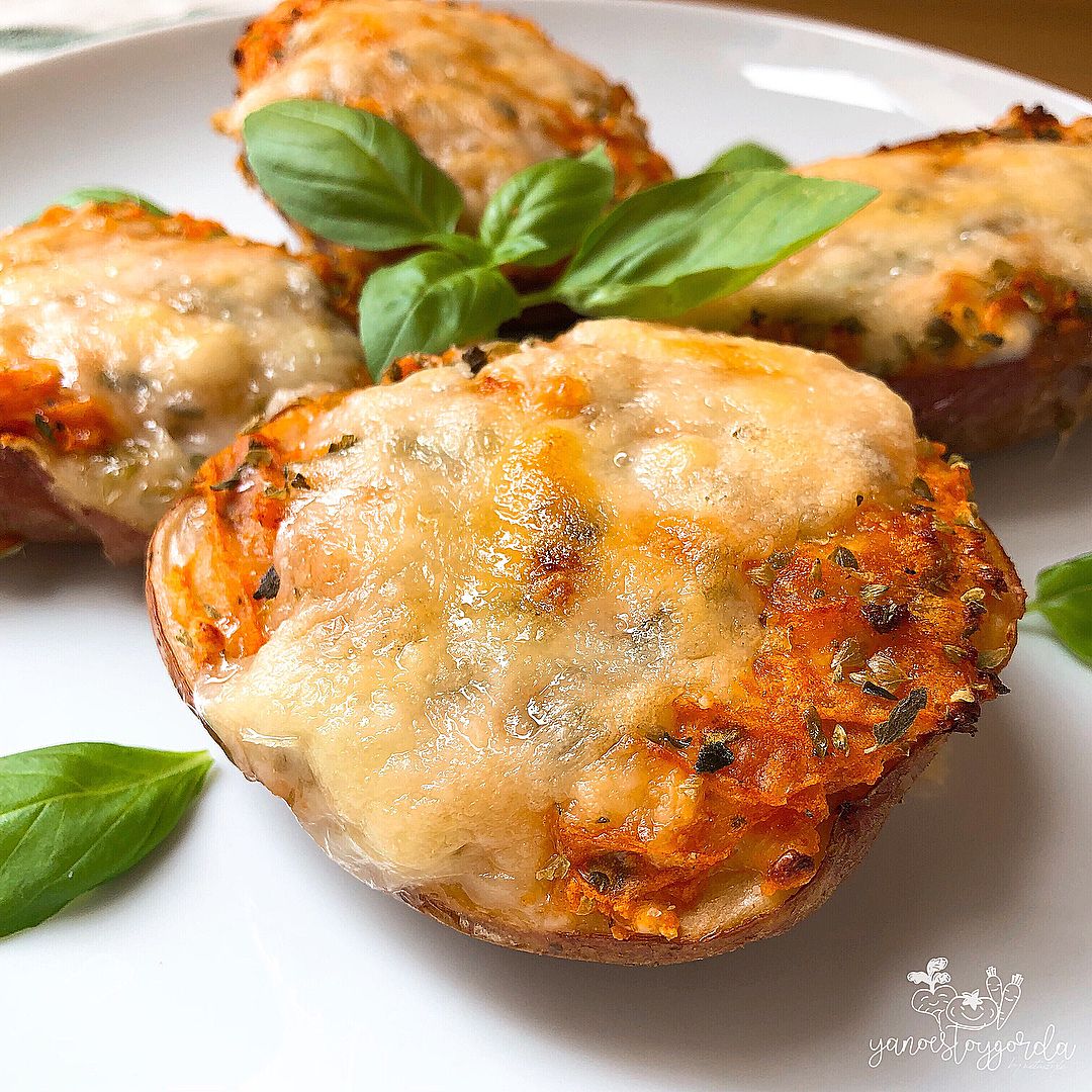 PATATAS RELLENAS A LO PIZZA Patatas rellenas “a lo pizza”