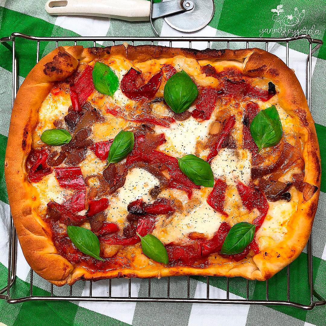 PIZZA INTEGRAL CON VERDURAS ASADAS
