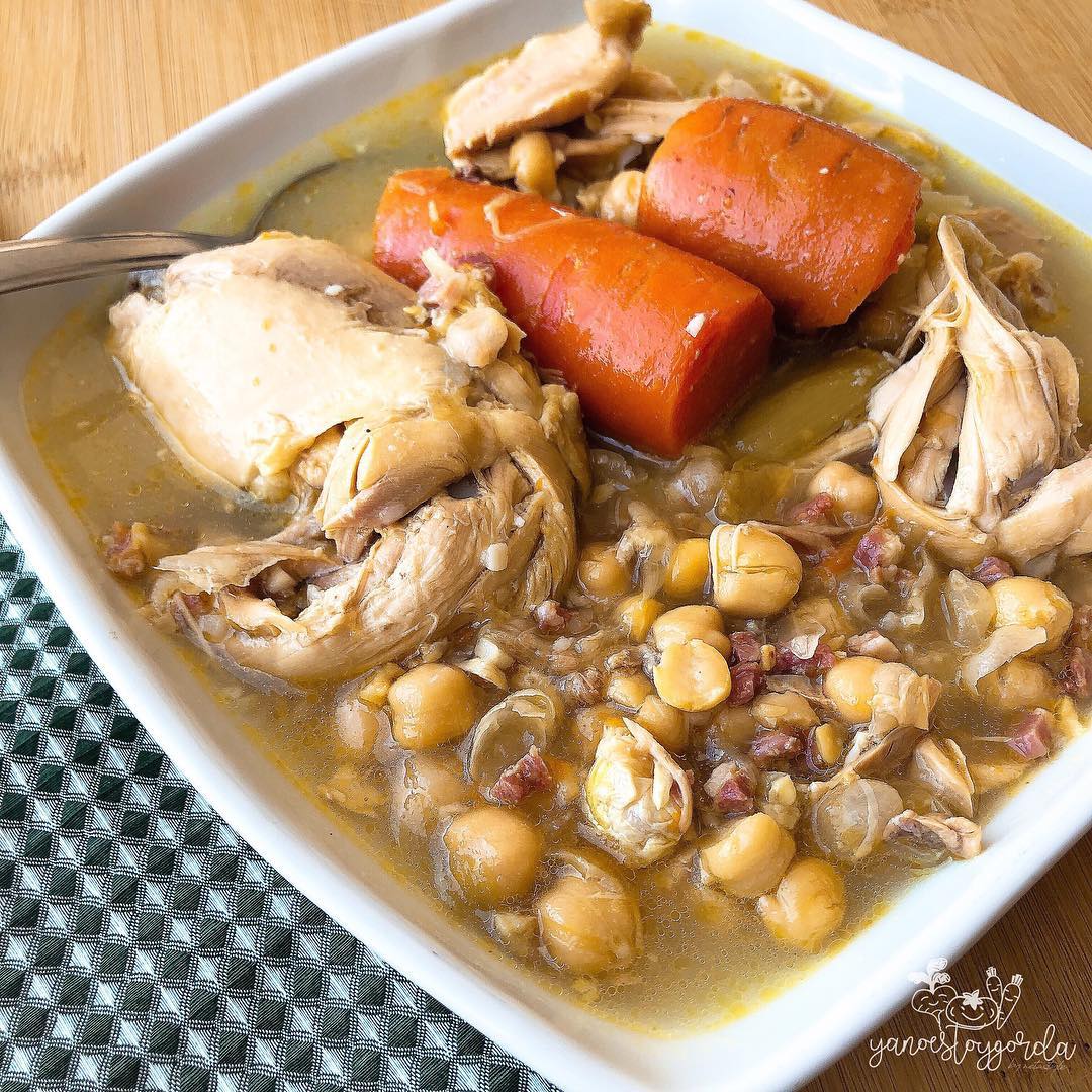 CALDO DE VERDURAS Y POLLO