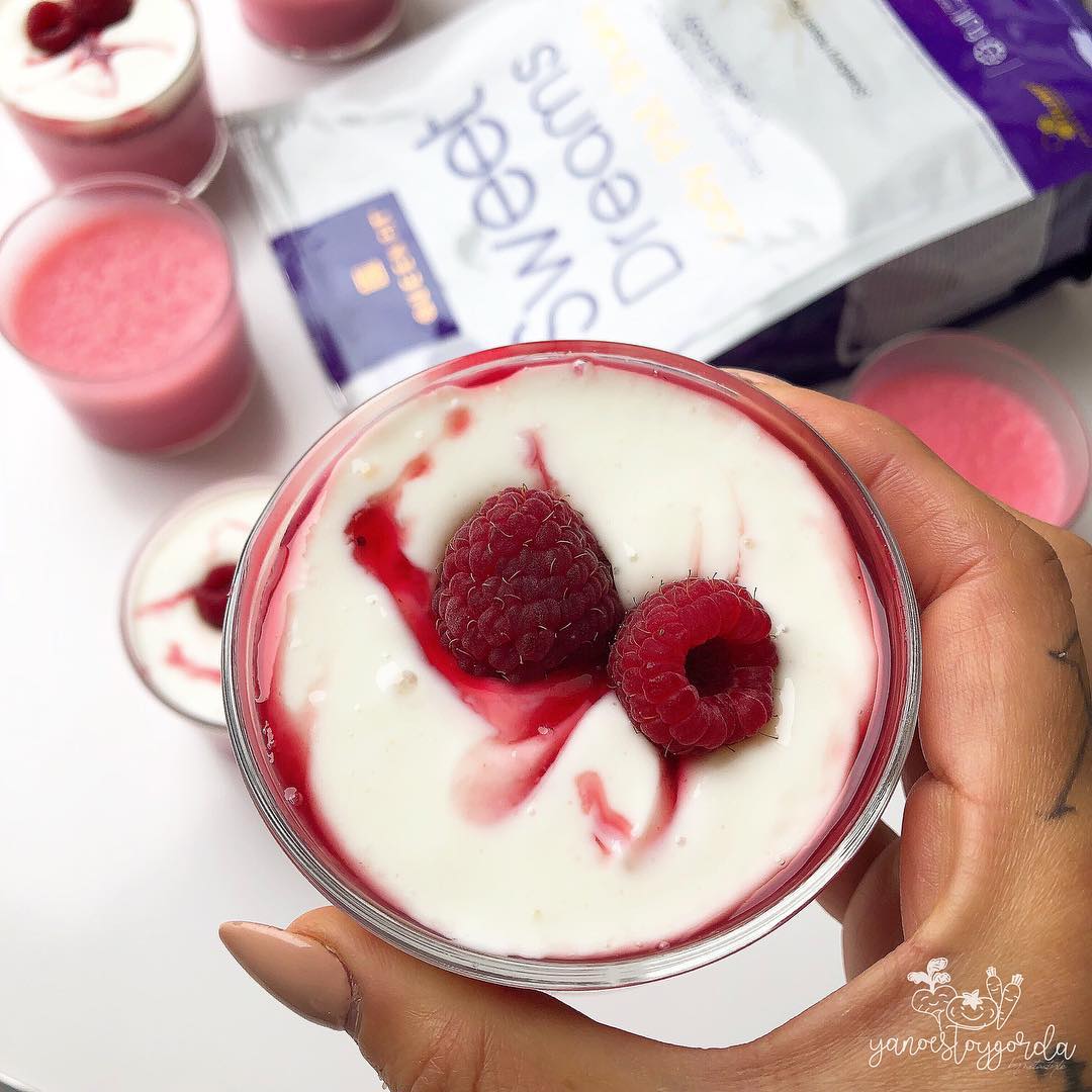 Mousse de caseina sabor fresa Mousse de caseina sabor fresa