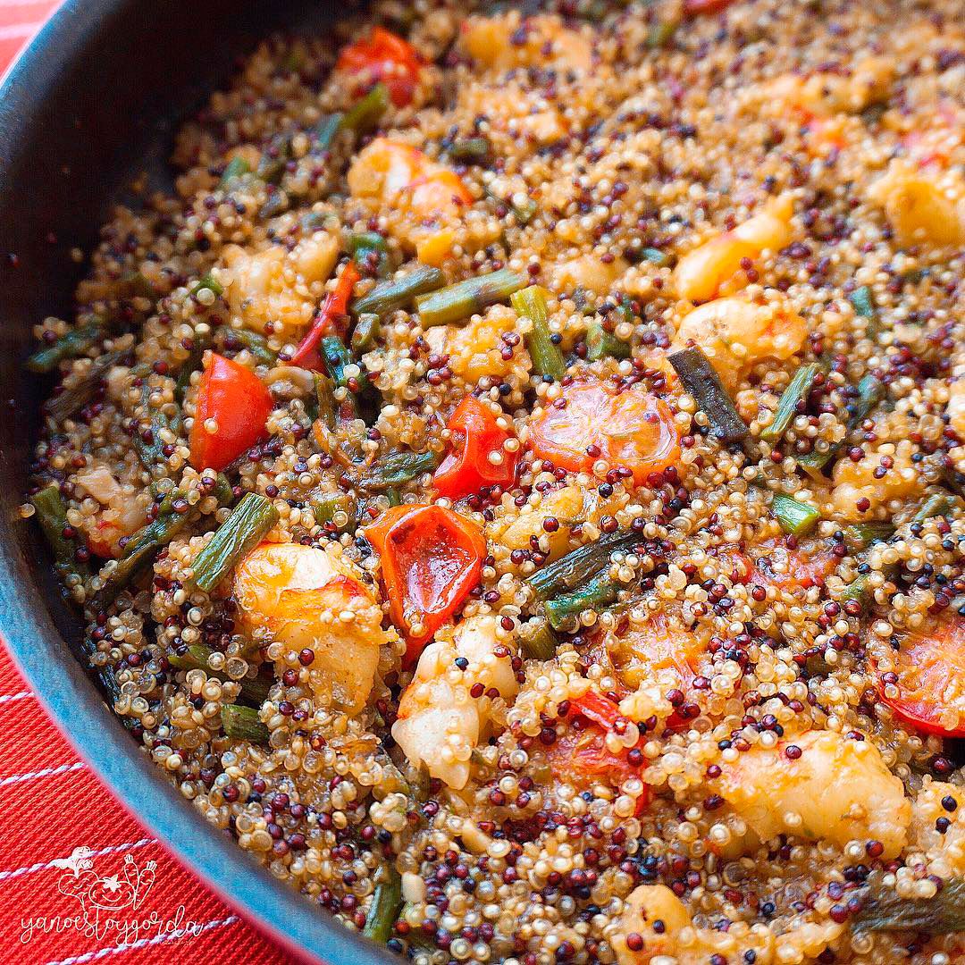QUINOA CON ESPÁRRAGOS Y GAMBAS
