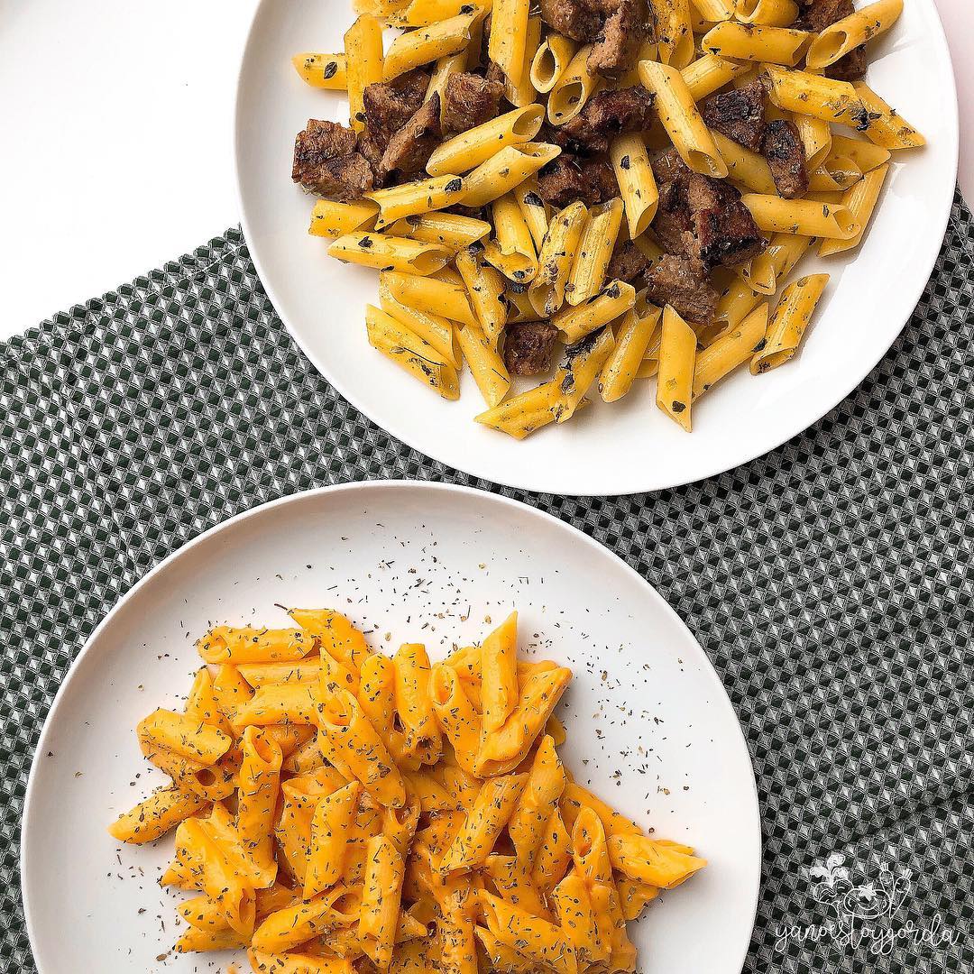 Pasta con crema de zanahorias asadas Pasta con crema de zanahorias asadas
