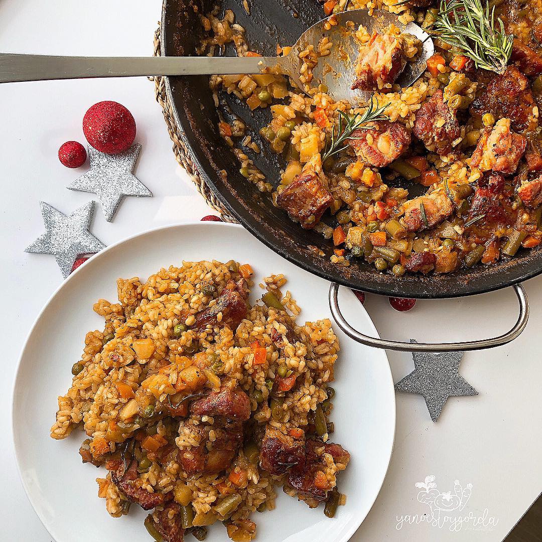 Arroz con costillas de cerdo y patatas Arroz con costillas de cerdo y patatas