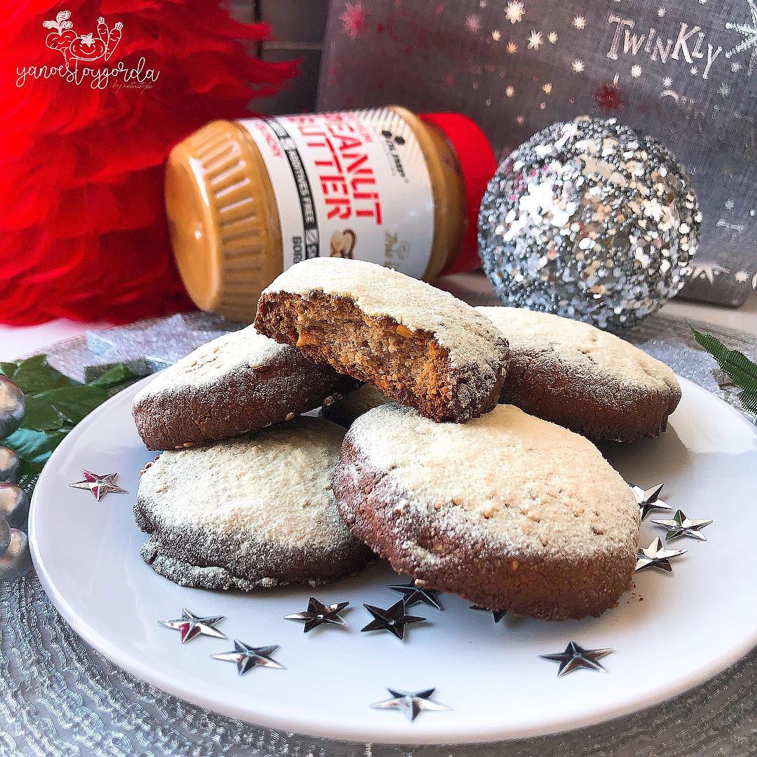 Polvorones saludables de espelta y cacahuete