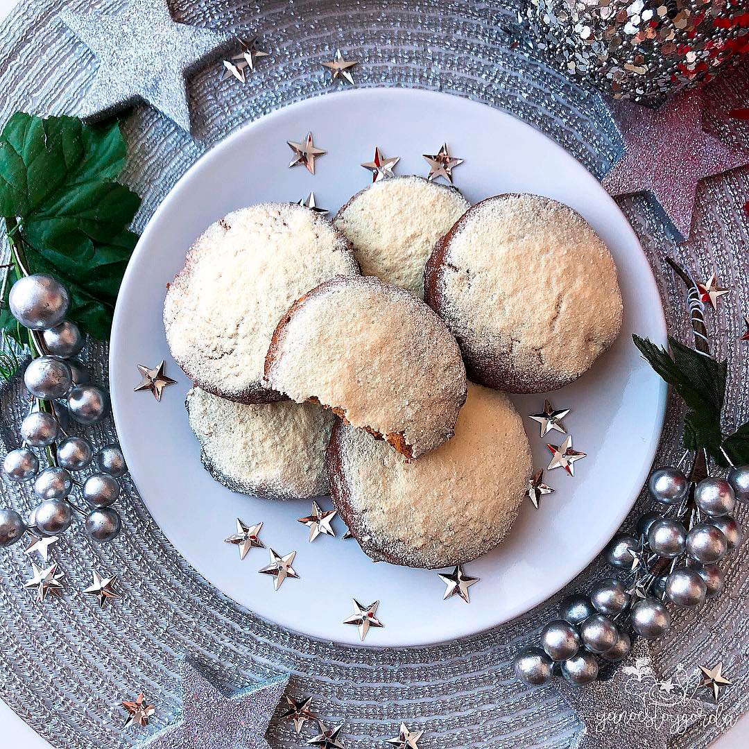 Polvorones saludables de espelta y cacahuete