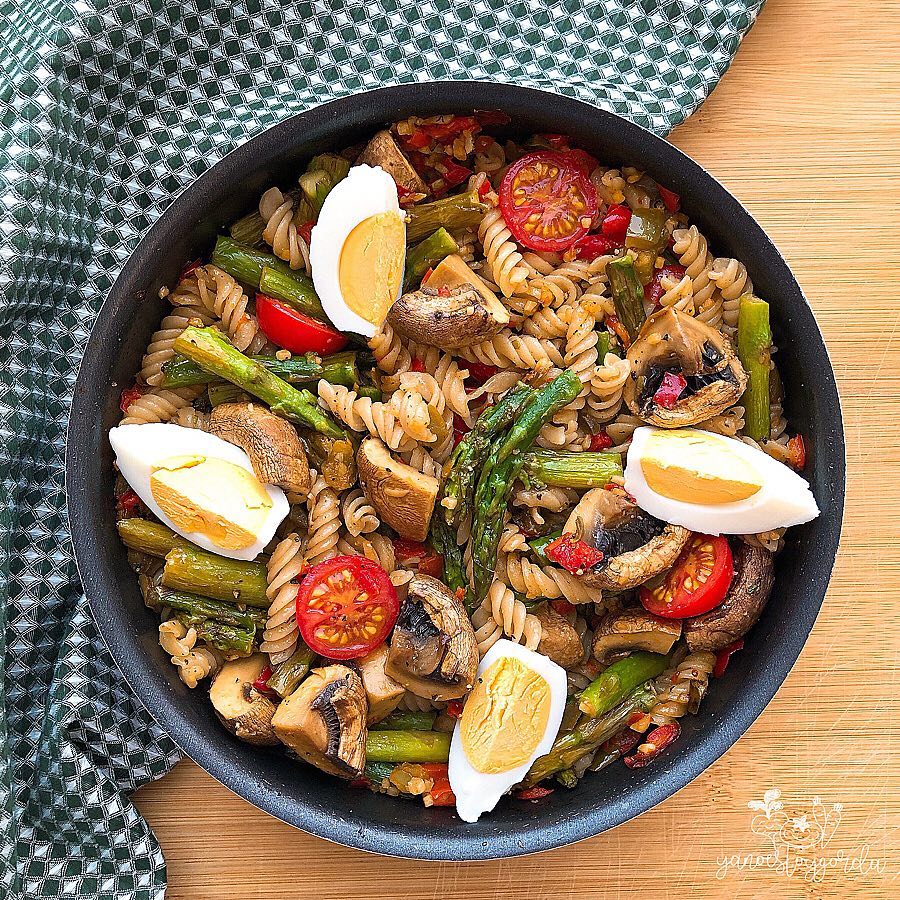 Pasta de arroz integral con verduras Pasta de arroz integral con verduras