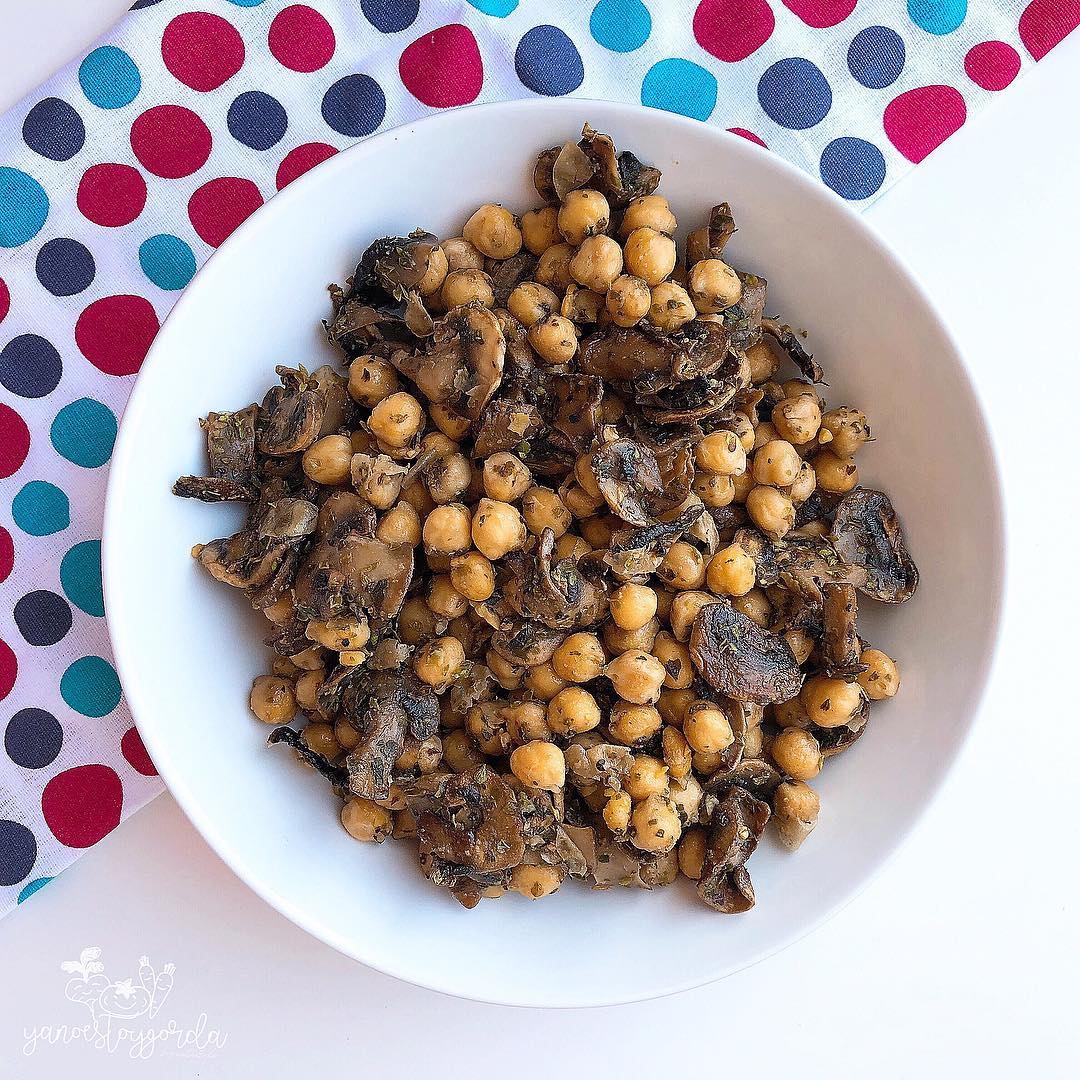Garbanzos con champiñones