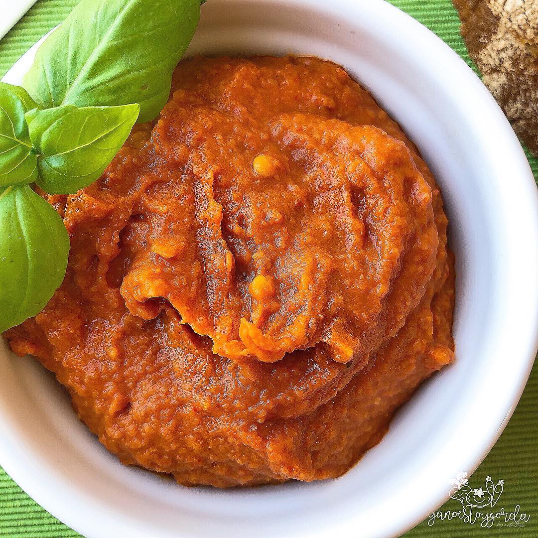 HUMMUS DE JUDÍA Y PIMIENTOS HUMMUS DE JUDÍA Y PIMIENTOS