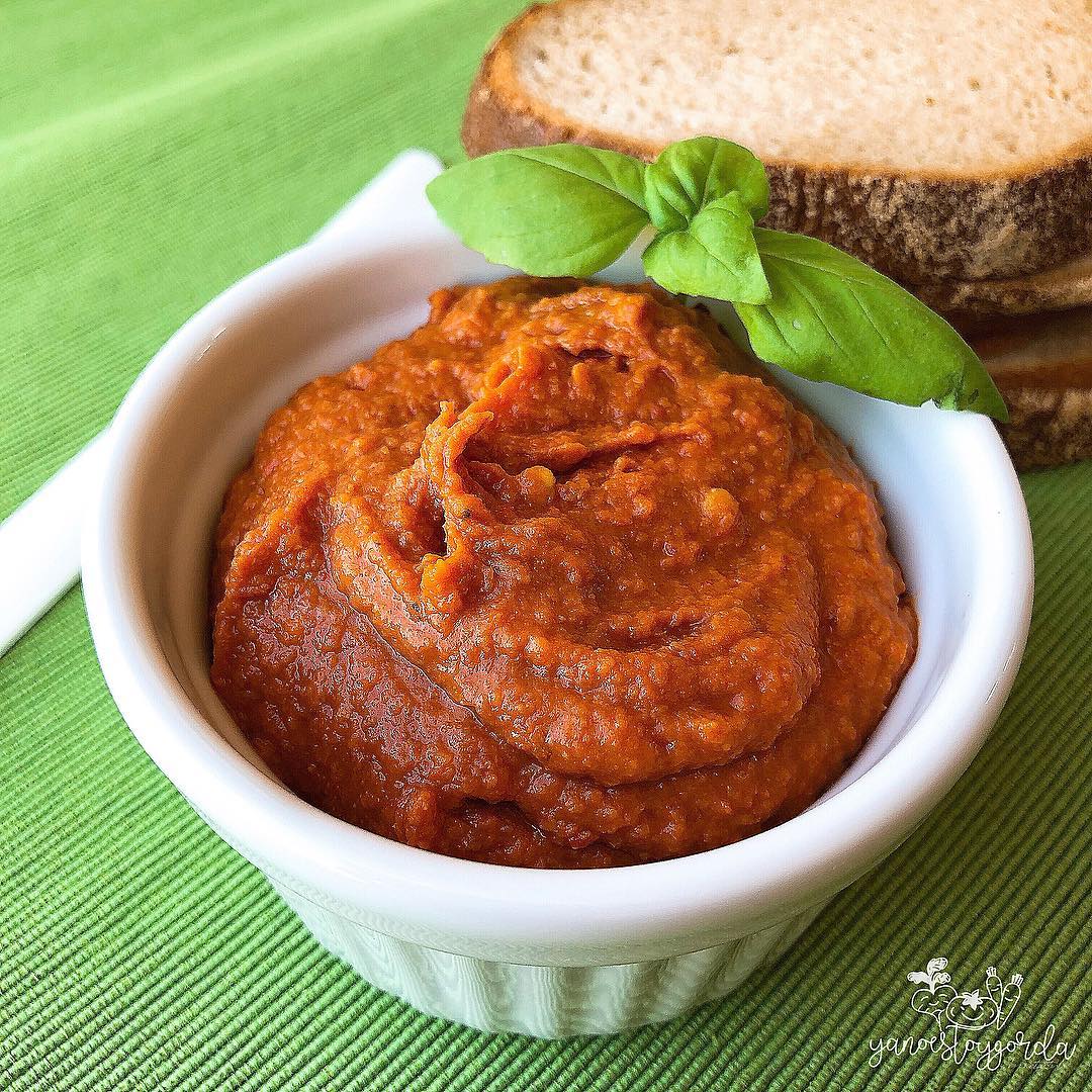 HUMMUS DE JUDÍA Y PIMIENTOS HUMMUS DE JUDÍA Y PIMIENTOS