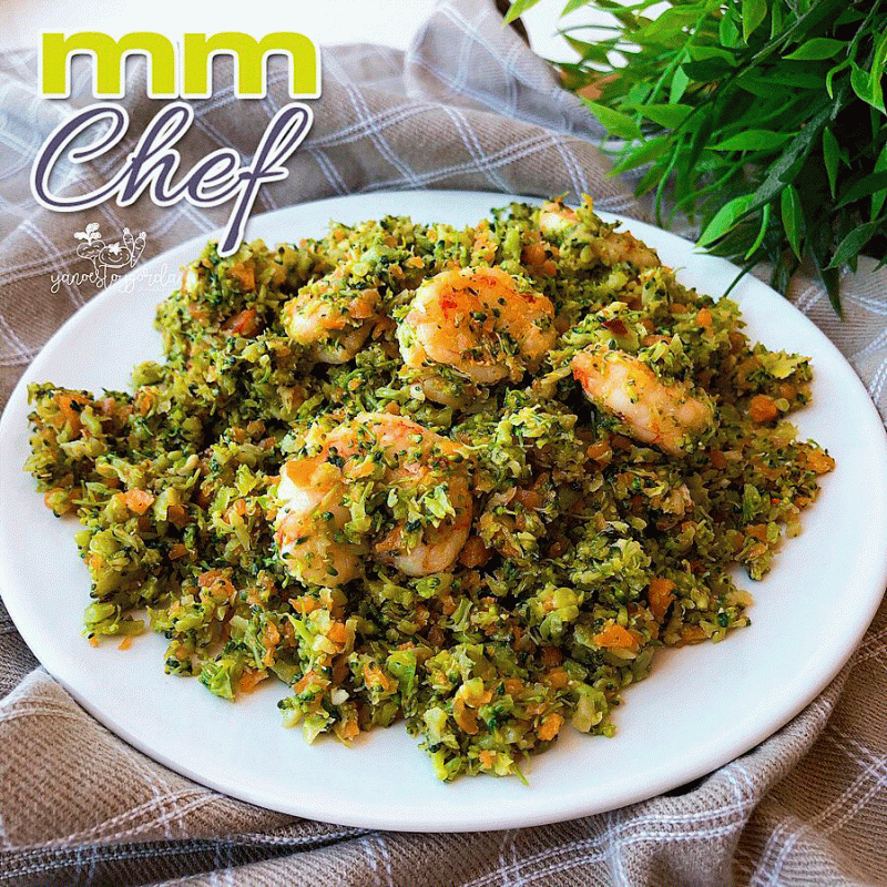 Falso arroz de brócoli con gambones