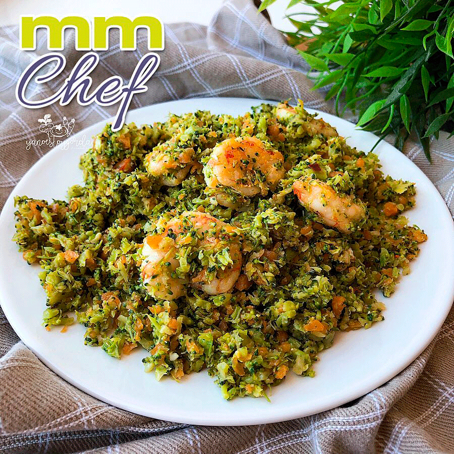 Falso arroz de brócoli con gambones