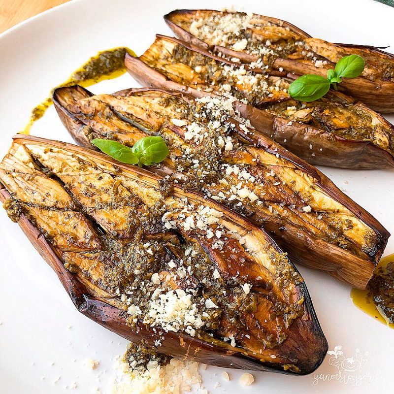 Berenjenas al pesto de anacardos