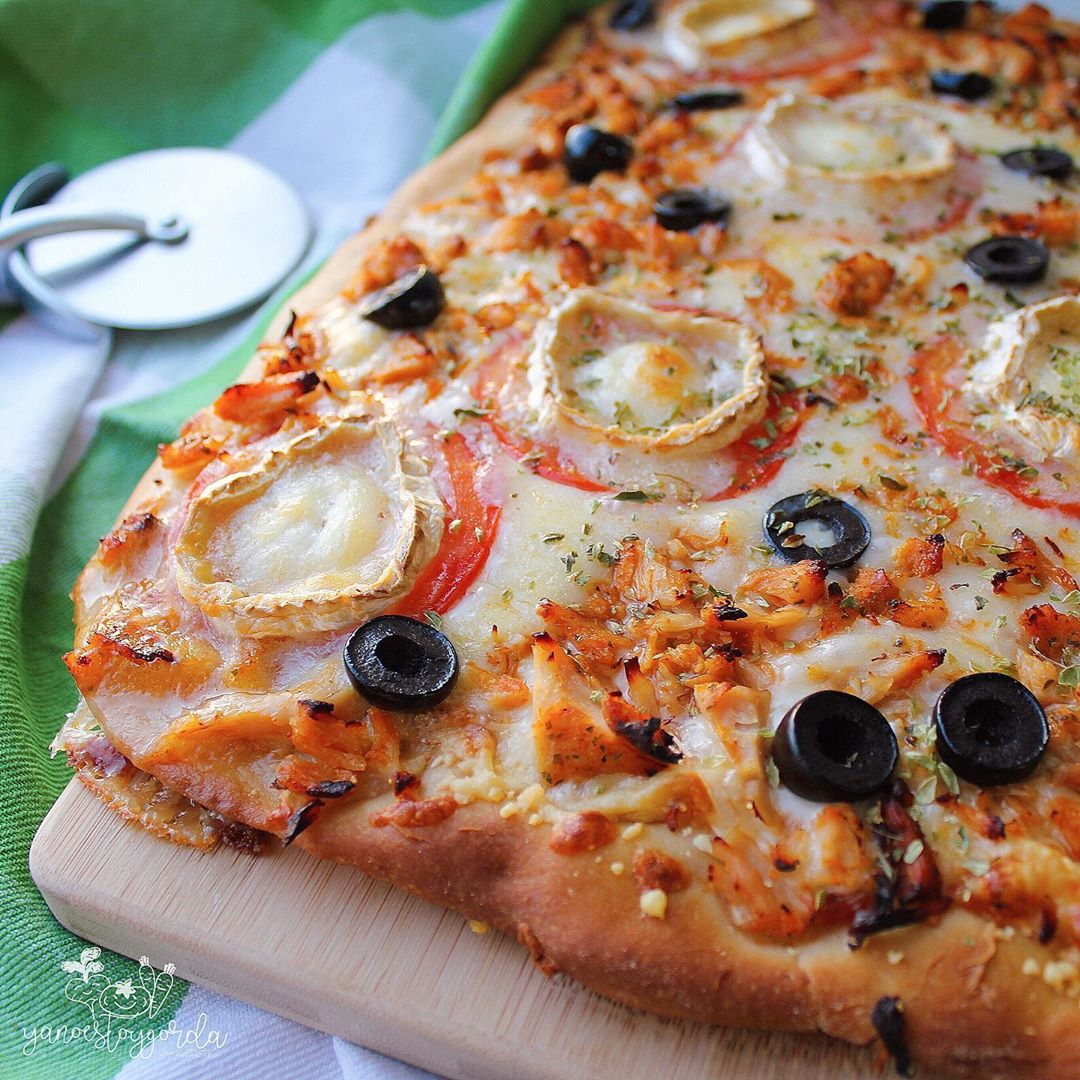 PIZZA FAMILIAR INTEGRAL MASA CLÁSICA CON POLLO