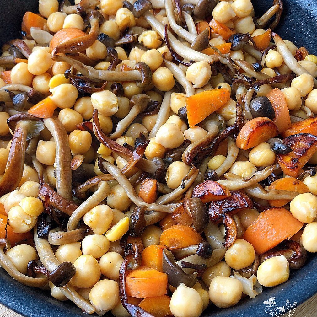 GARBANZOS CON SETAS