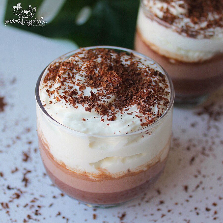 COPA SALUDABLE DE CREMA DE CHOCOLATE