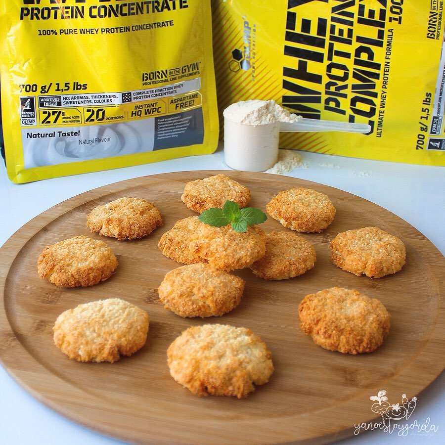 GALLETAS DE COCO ALTAS EN PROTEÍNA GALLETAS DE COCO ALTAS EN PROTEÍNA