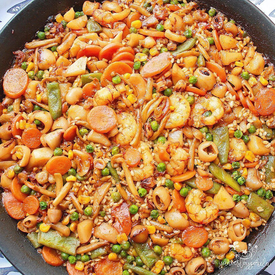 ARROZ CON VERDURAS Y FRUTOS DEL MAR