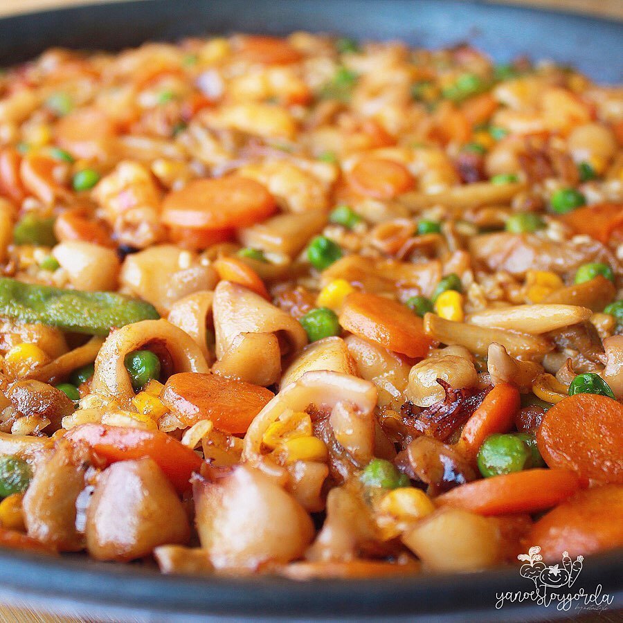 ARROZ CON VERDURAS Y FRUTOS DEL MAR