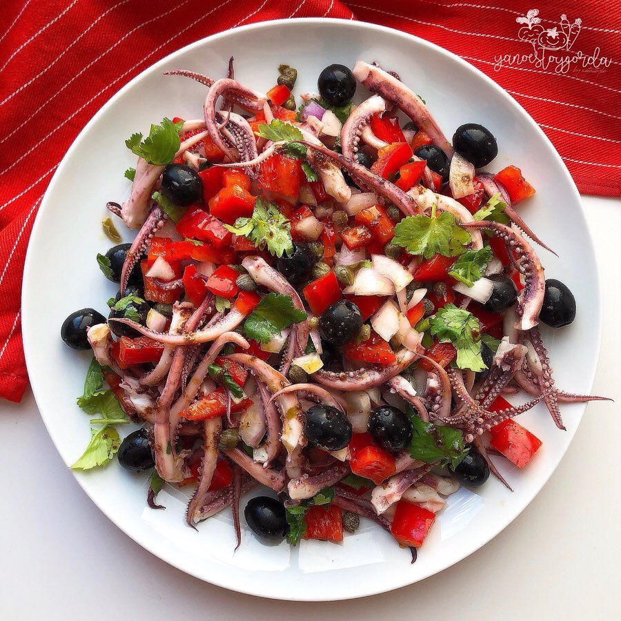 ENSALADA DE PATITAS DE CALAMAR + VINAGRETA DE LIMÓN
