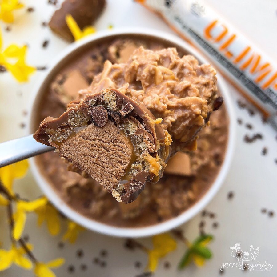 GACHAS DE AVENA CHOCOLATEADAS CON CACAHUETE
