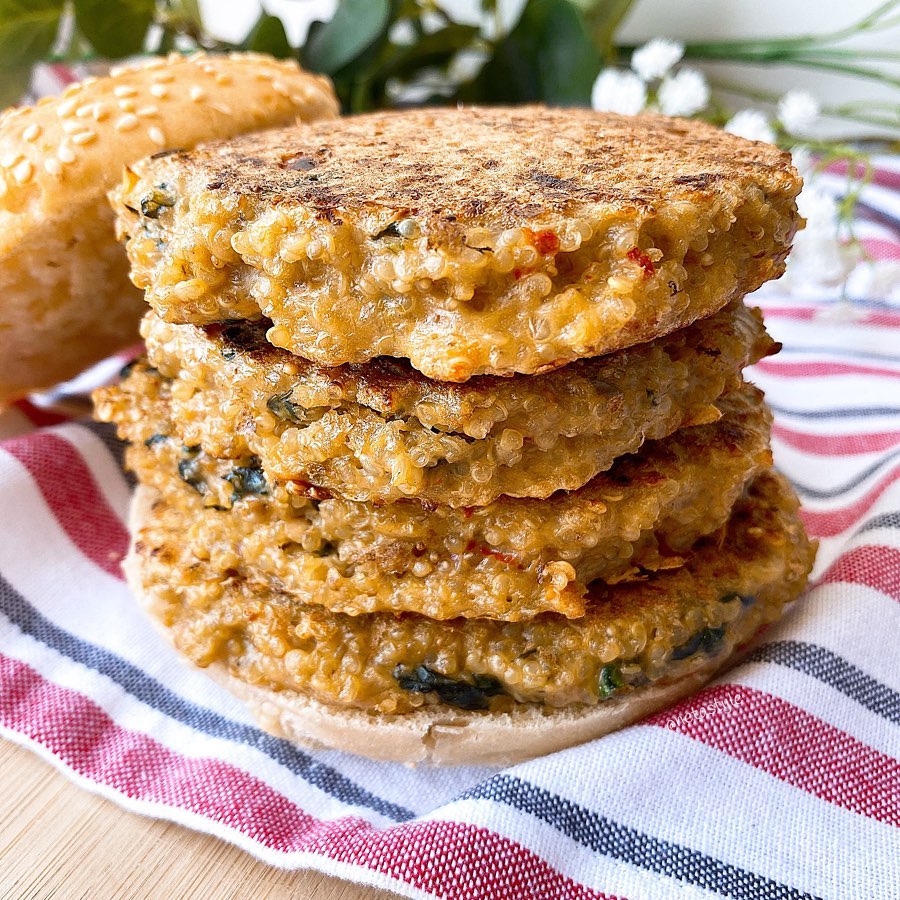 HAMBURGUESAS DE QUINOA Y ESPINACAS