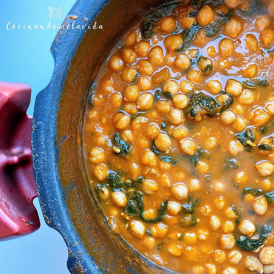 POTAJE DE GARBANZOS CON CALABAZA Y ESPINACAS