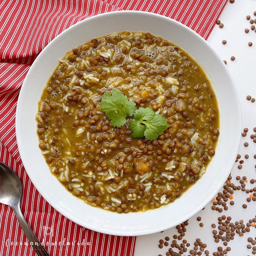 LENTEJAS CON ARROZ AL CURRY