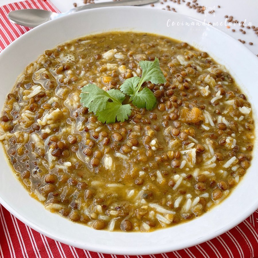 LENTEJAS CON ARROZ AL CURRY