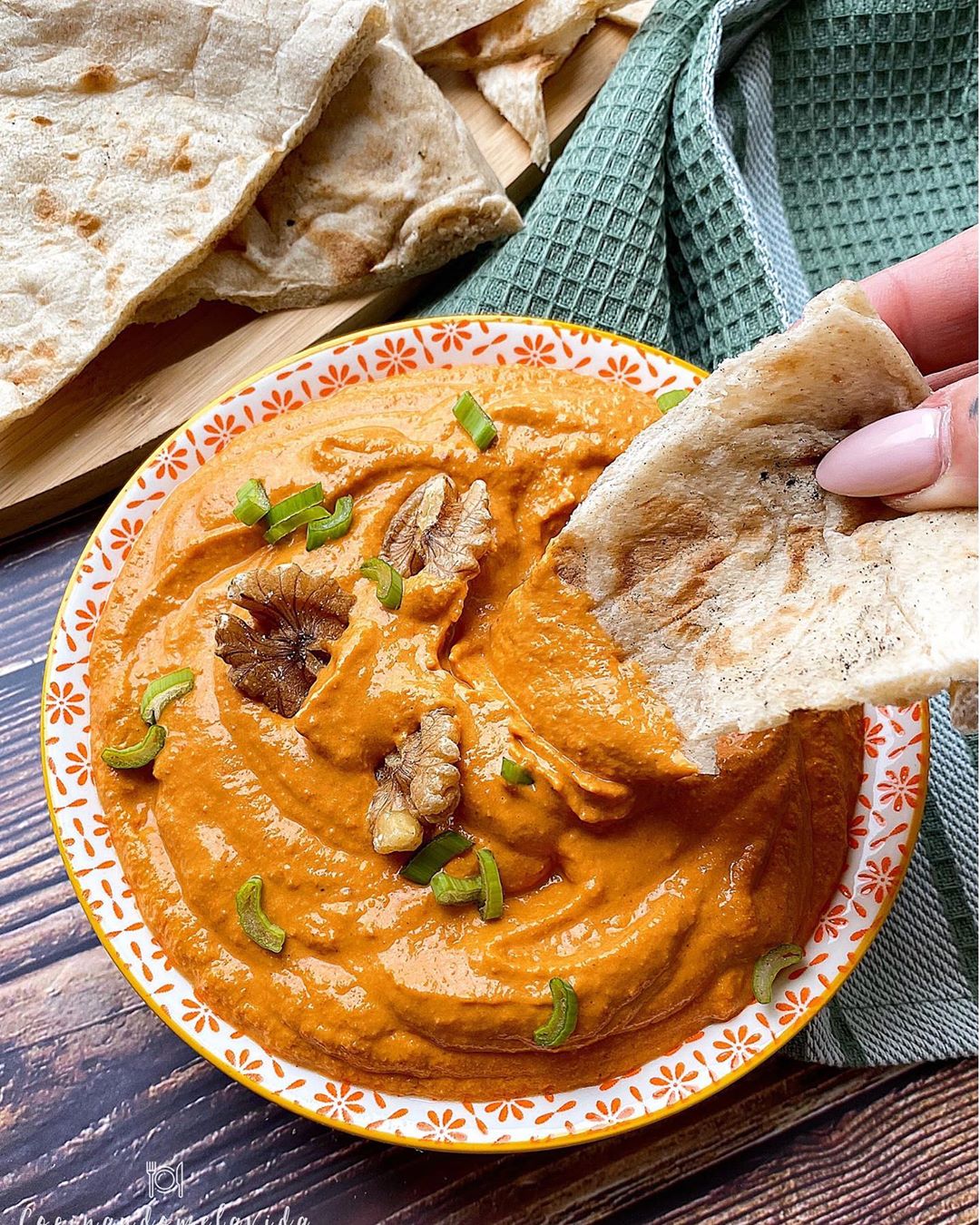 MUHAMMARA (PATÉ DE PIMIENTOS Y NUECES)