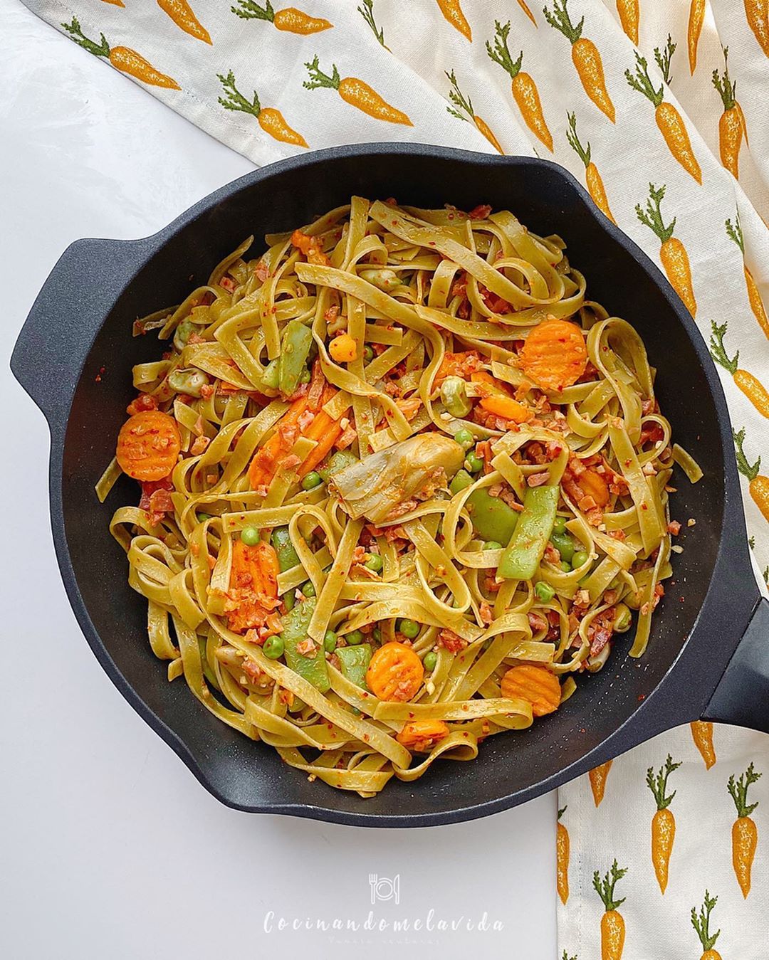 NIDOS DE PASTA CON MENESTRA Y JAMÓN