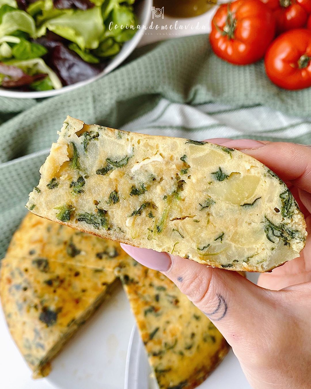 TORTILLA DE PATATAS, ESPINACAS Y QUESO DE CABRA